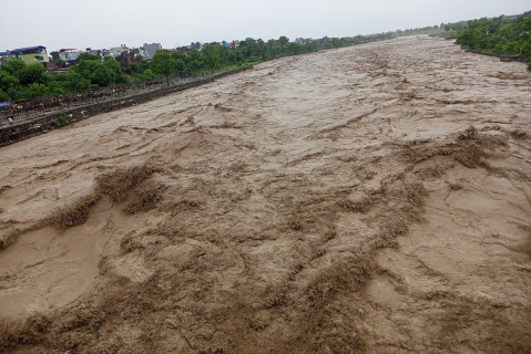 काठमाडौं उपत्यकासहित यी जिल्लामा आज बाढीको जोखिम